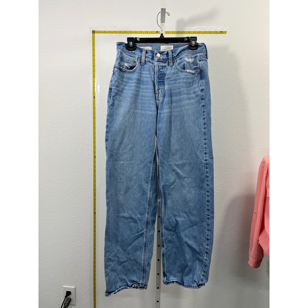 Universal Thread Mid Rise 90 Baggy Jeans Light Wash Blue Denim Size 4 Distressed